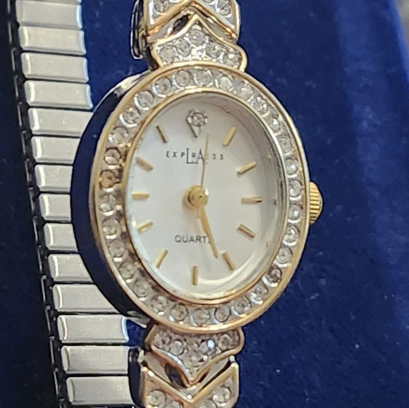 Vintage Y2K LA Express Womens iced out watch - Picture 3 of 7